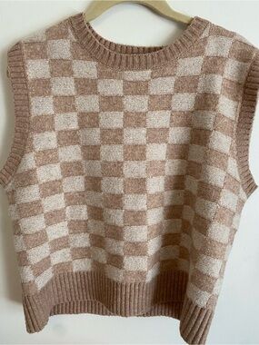 NWT THML Sweater Top